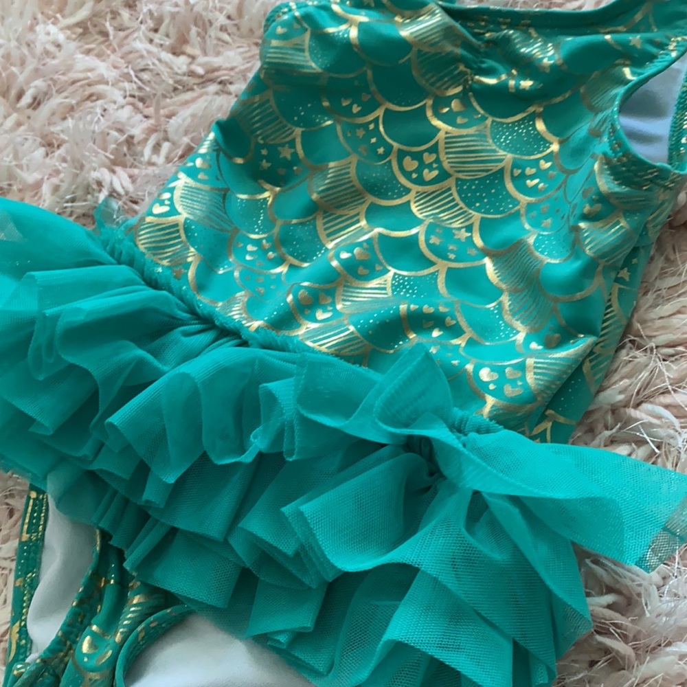Cat and Jack Toddler Swimsuit 2T with tutu